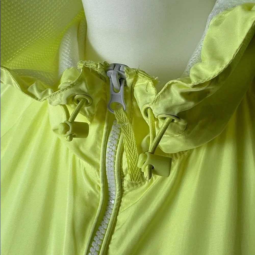 Cotton On Women’s Light Yellow Hooded Windbreaker - Picture 3 of 16